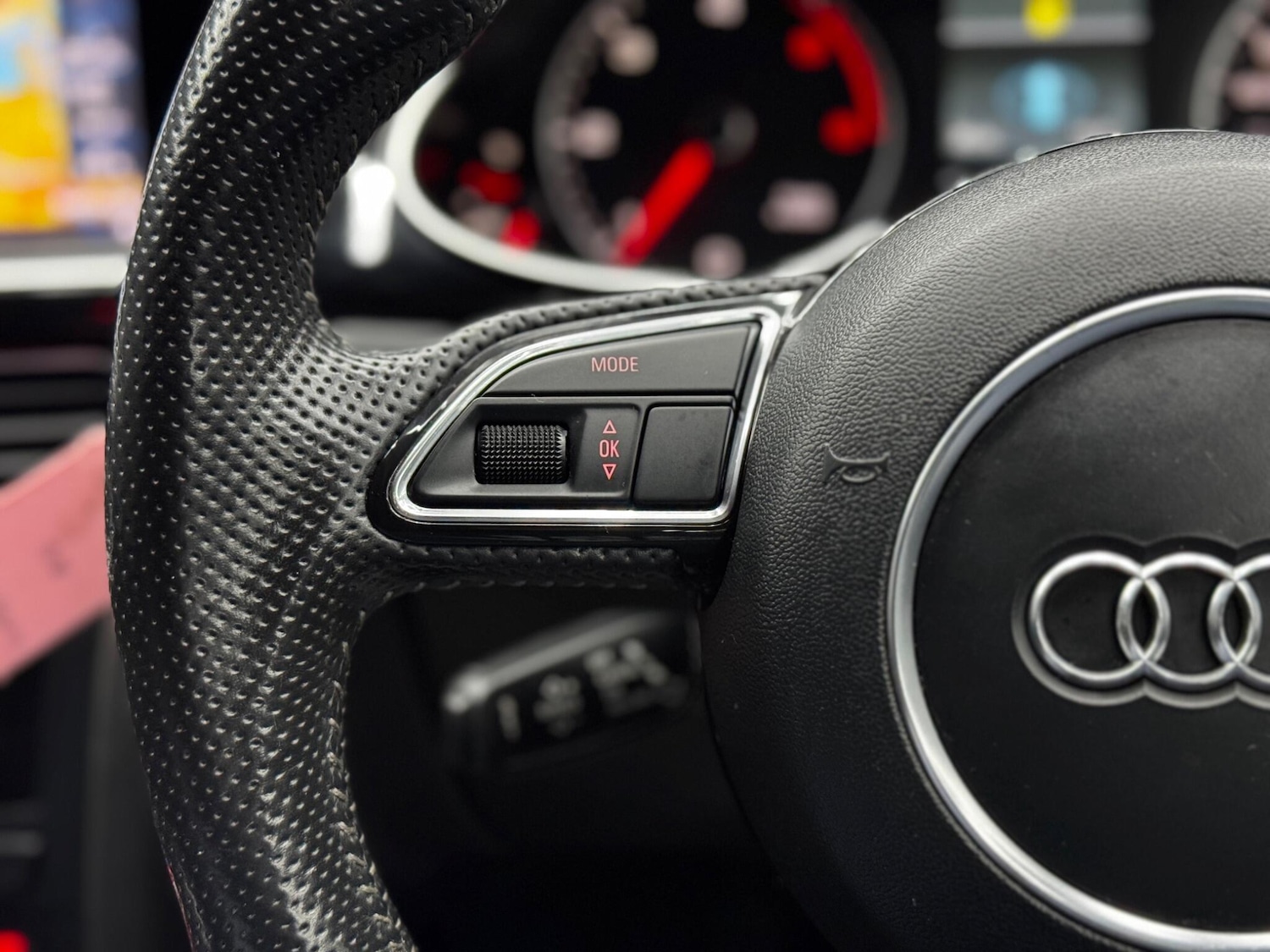 Used Audi A4 2014 for sale - 76658537: Photo 19