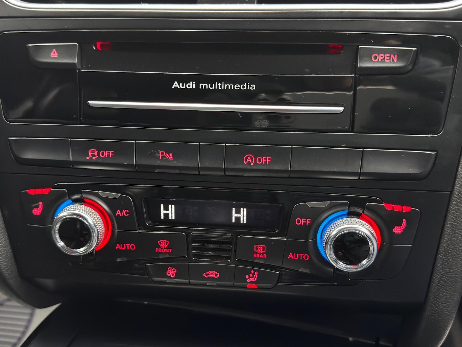 Used Audi A4 2014 for sale - 76658537: Photo 26