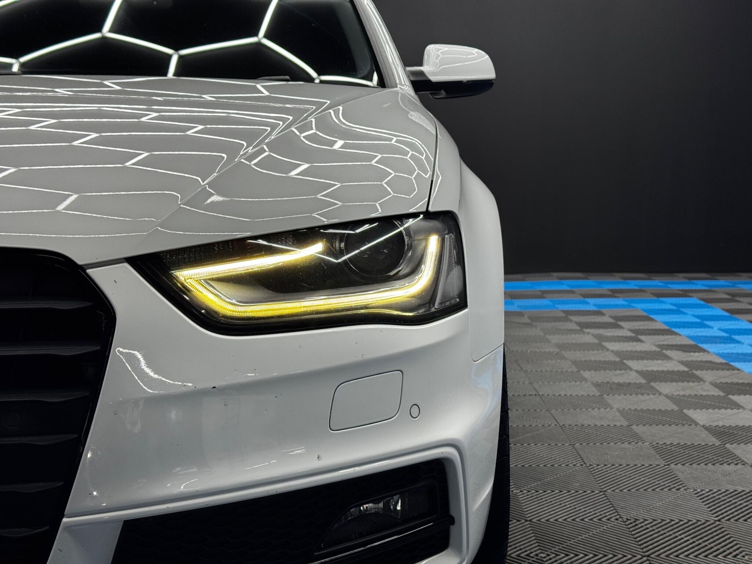 Used Audi A4 2014 for sale - 76658537: Photo 42