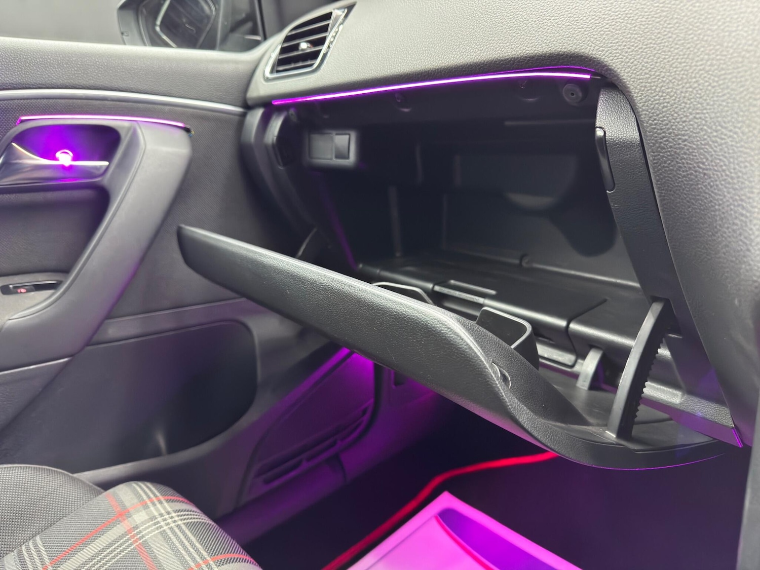 Used Volkswagen Polo 2016 for sale - 77550564: Photo 35