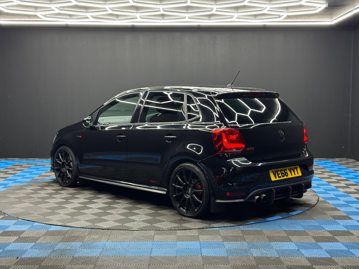 Used Volkswagen Polo 2016 for sale - 77550564: Photo 7