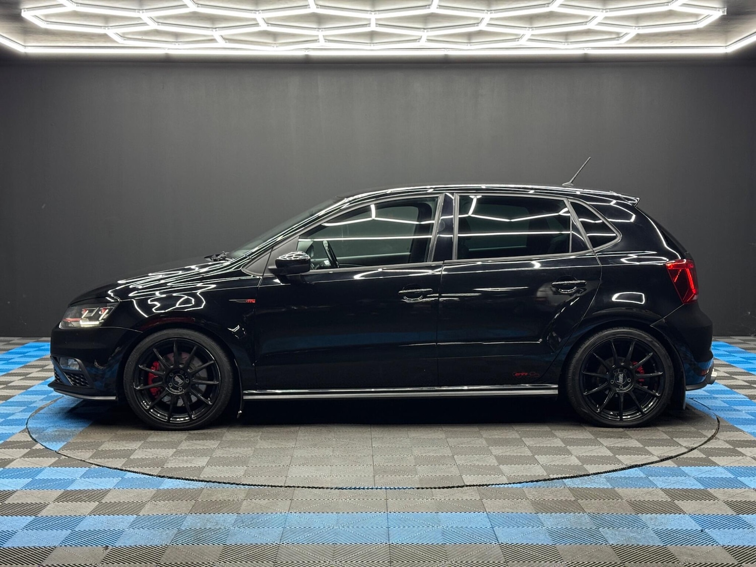 Used Volkswagen Polo 2016 for sale - 77550564: Photo 8