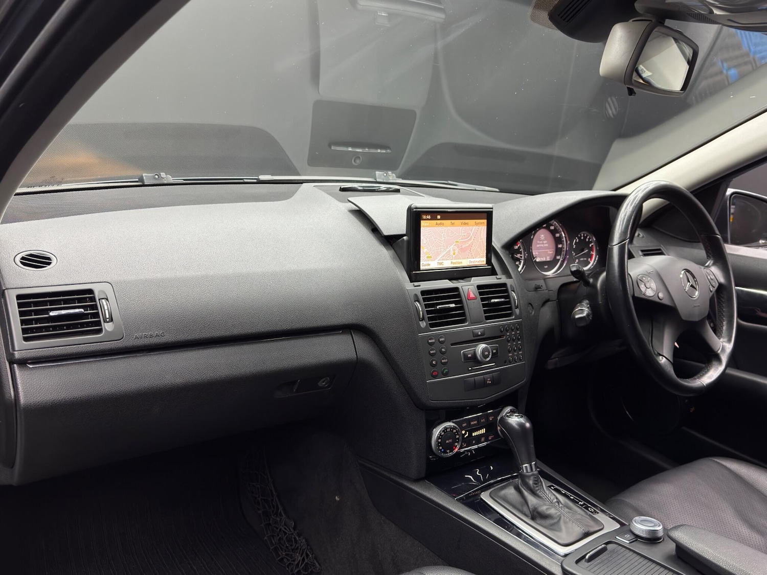 Used Mercedes-Benz C Class 2011 for sale - 77131031: Photo 11