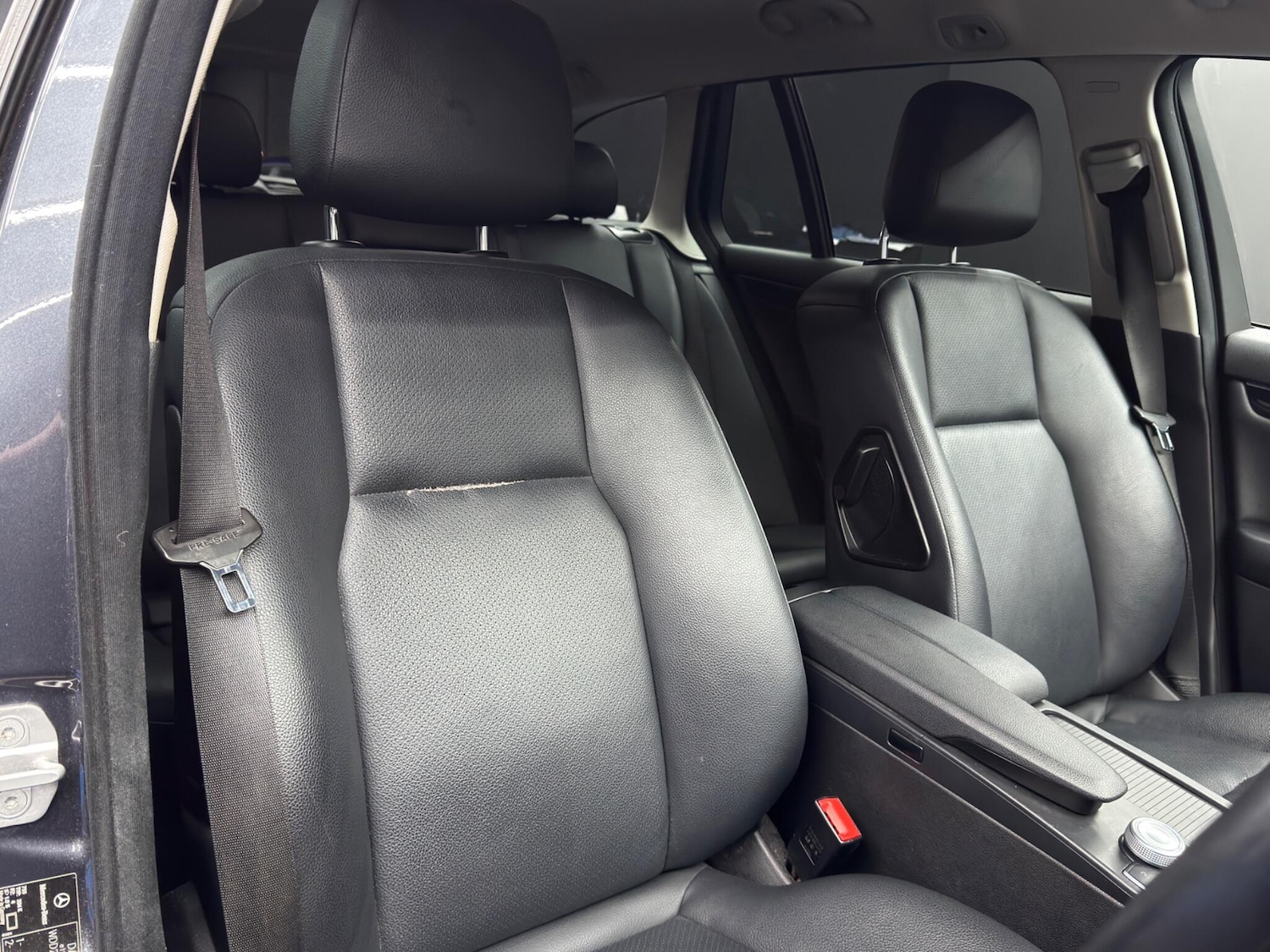 Used Mercedes-Benz C Class 2011 for sale - 77131031: Photo 12