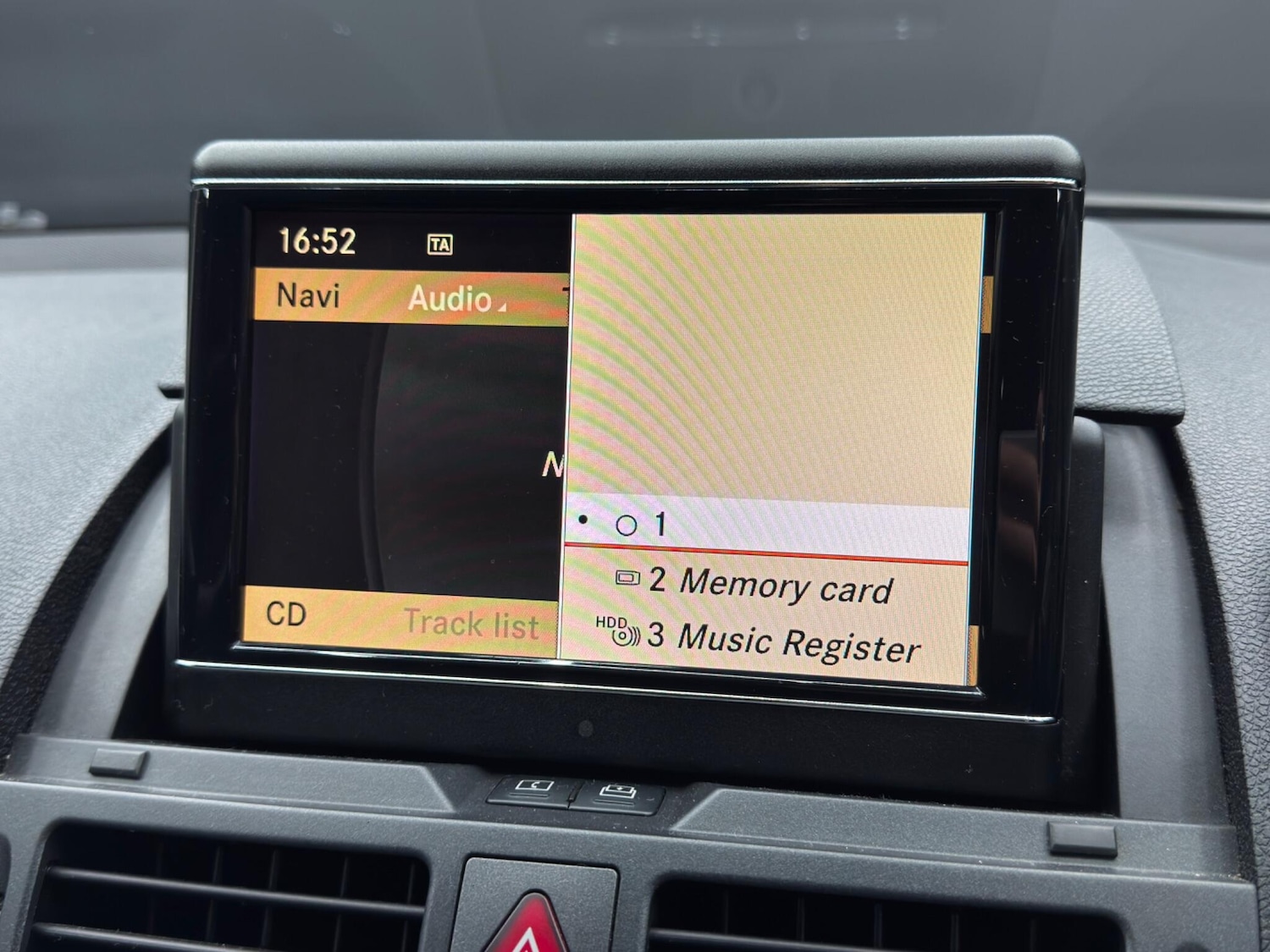 Used Mercedes-Benz C Class 2011 for sale - 77131031: Photo 32