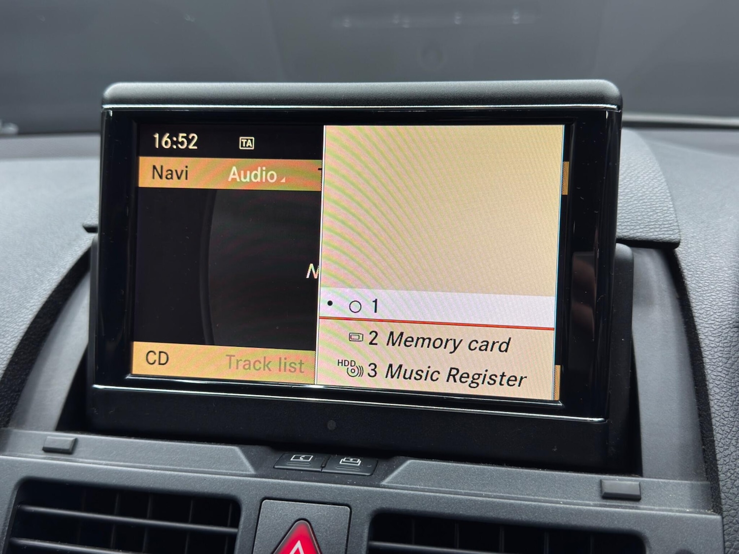 Used Mercedes-Benz C Class 2011 for sale - 77131031: Photo 33