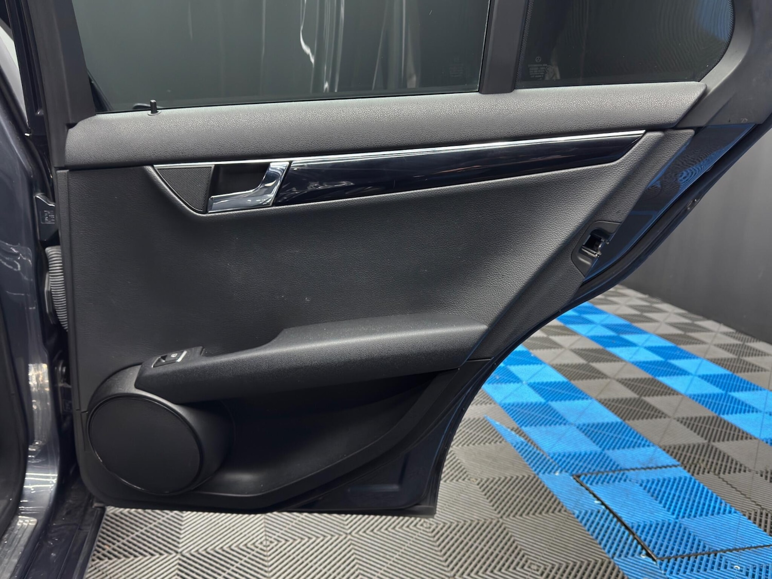 Used Mercedes-Benz C Class 2011 for sale - 77131031: Photo 40