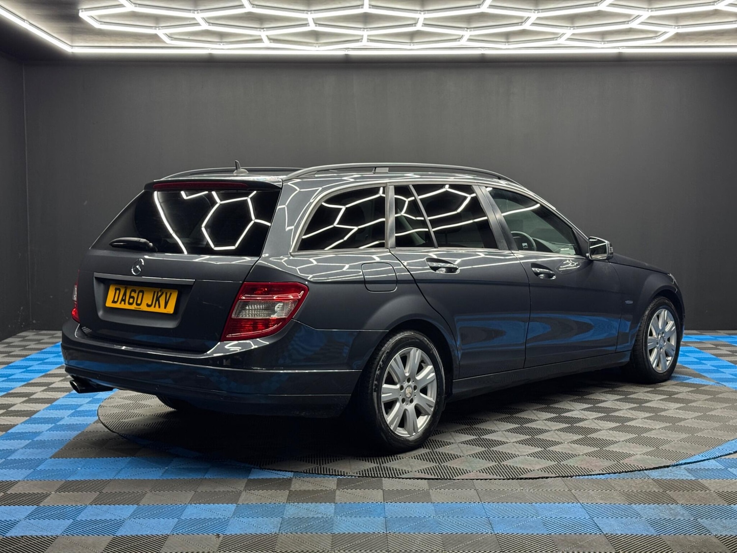 Used Mercedes-Benz C Class 2011 for sale - 77131031: Photo 5