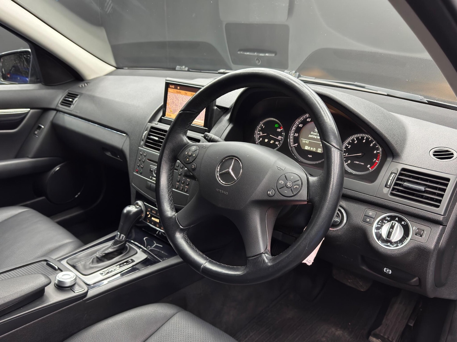 Used Mercedes-Benz C Class 2011 for sale - 77131031: Photo 9