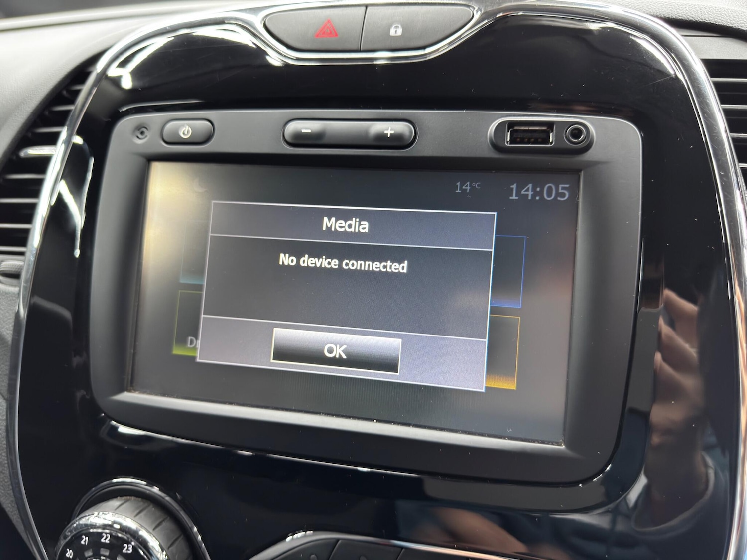 Used Renault Captur 2017 for sale - 76561529: Photo 29