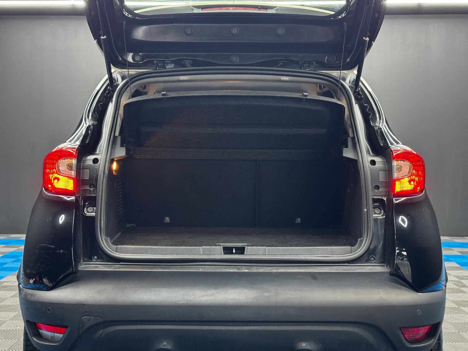 Used Renault Captur 2017 for sale - 76561529: Photo 33