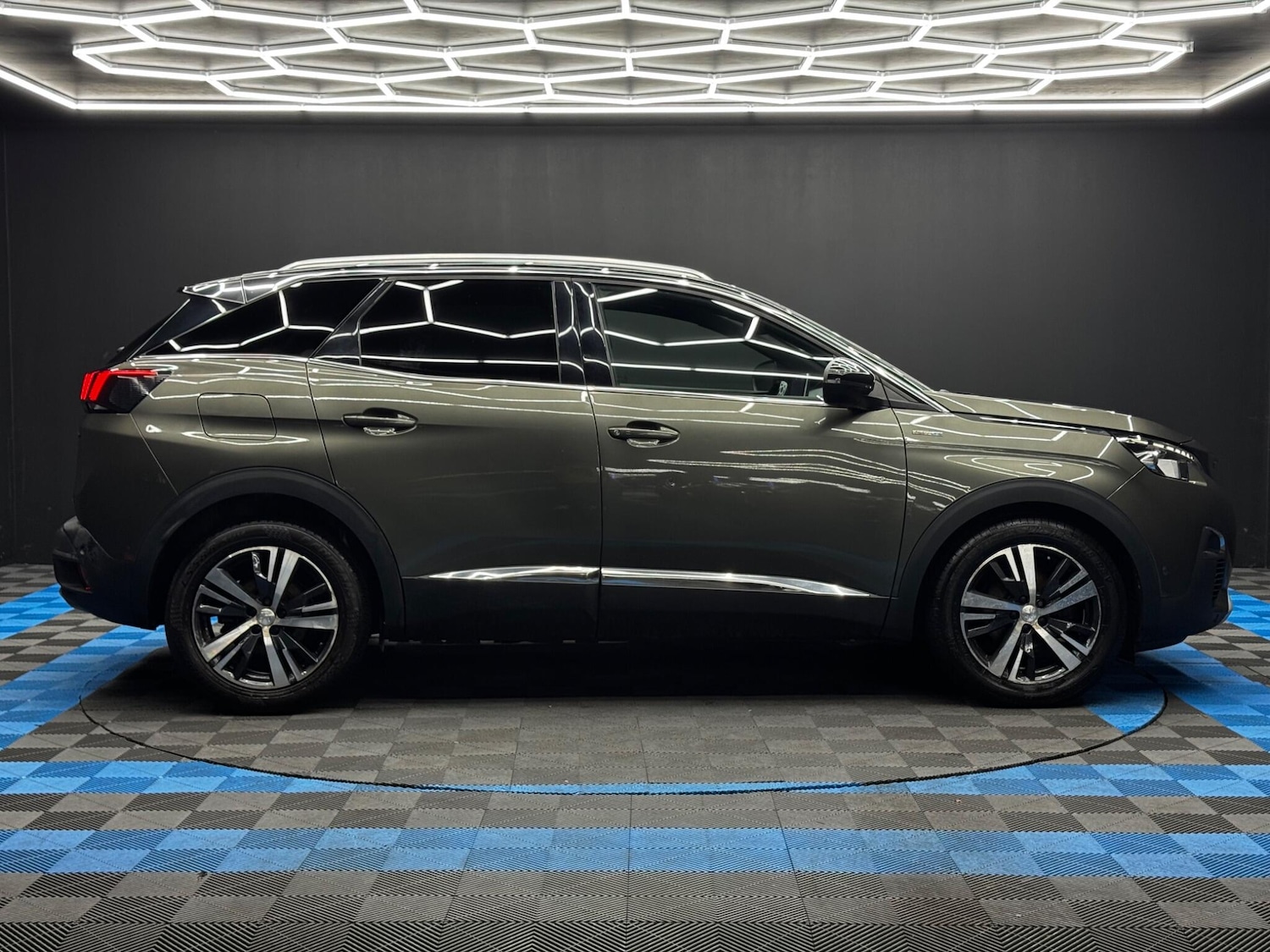 Used Peugeot 3008 2017 for sale - 76511927: Photo 4