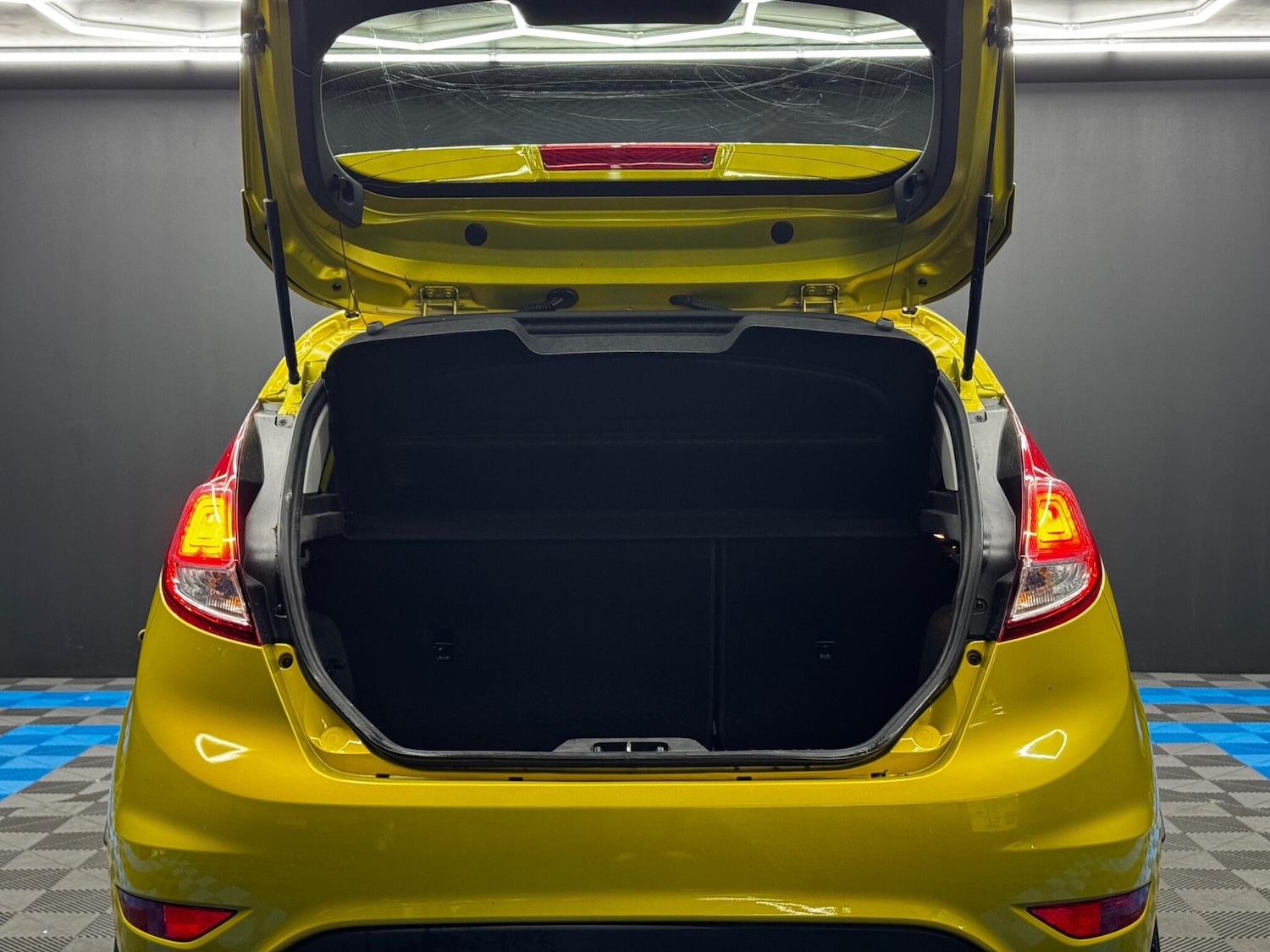 Used Ford Fiesta 2013 for sale - 76964490: Photo 33