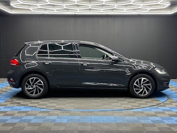 Used Volkswagen Golf 2019 for sale - 75657360: Photo