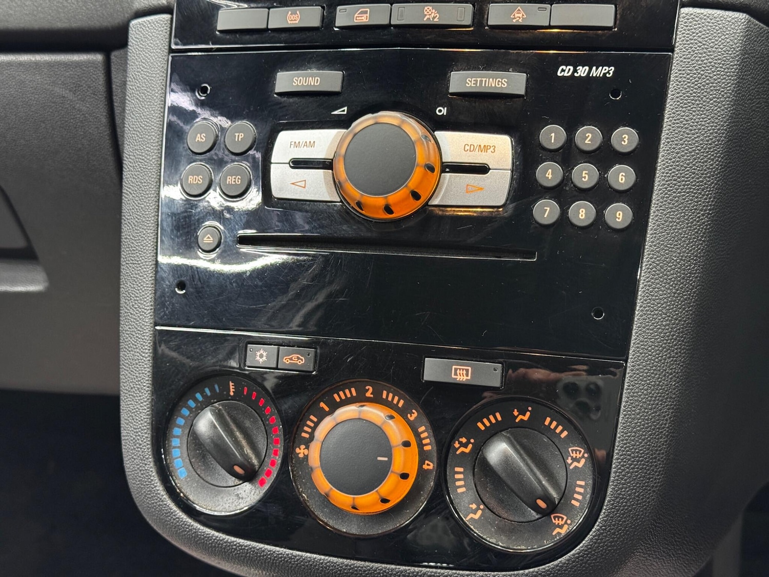 Used Vauxhall Corsa 2012 for sale - 78086938: Photo 25