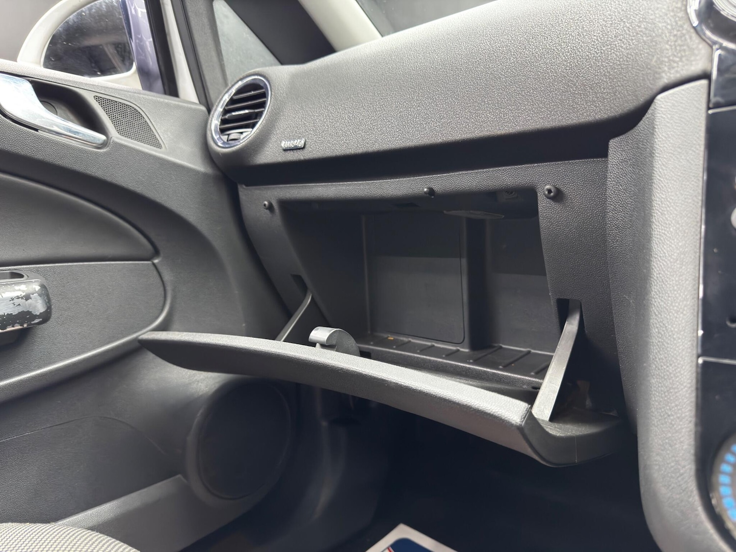 Used Vauxhall Corsa 2012 for sale - 78086938: Photo 29