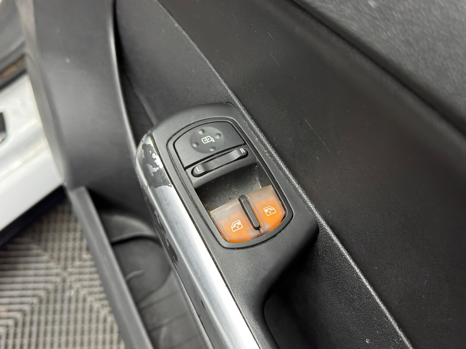 Used Vauxhall Corsa 2012 for sale - 78086938: Photo 35