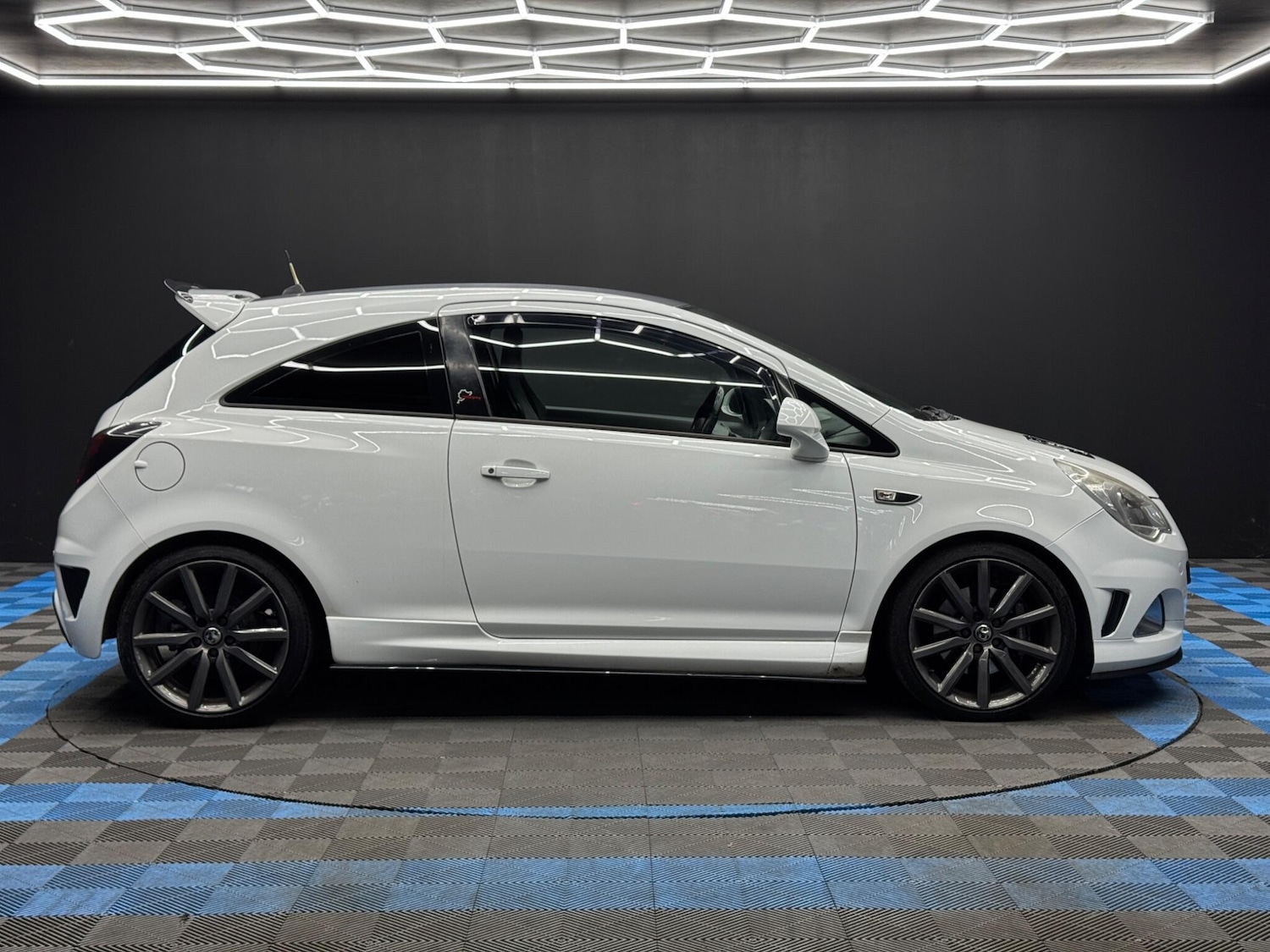 Used Vauxhall Corsa 2012 for sale - 78086938: Photo 4