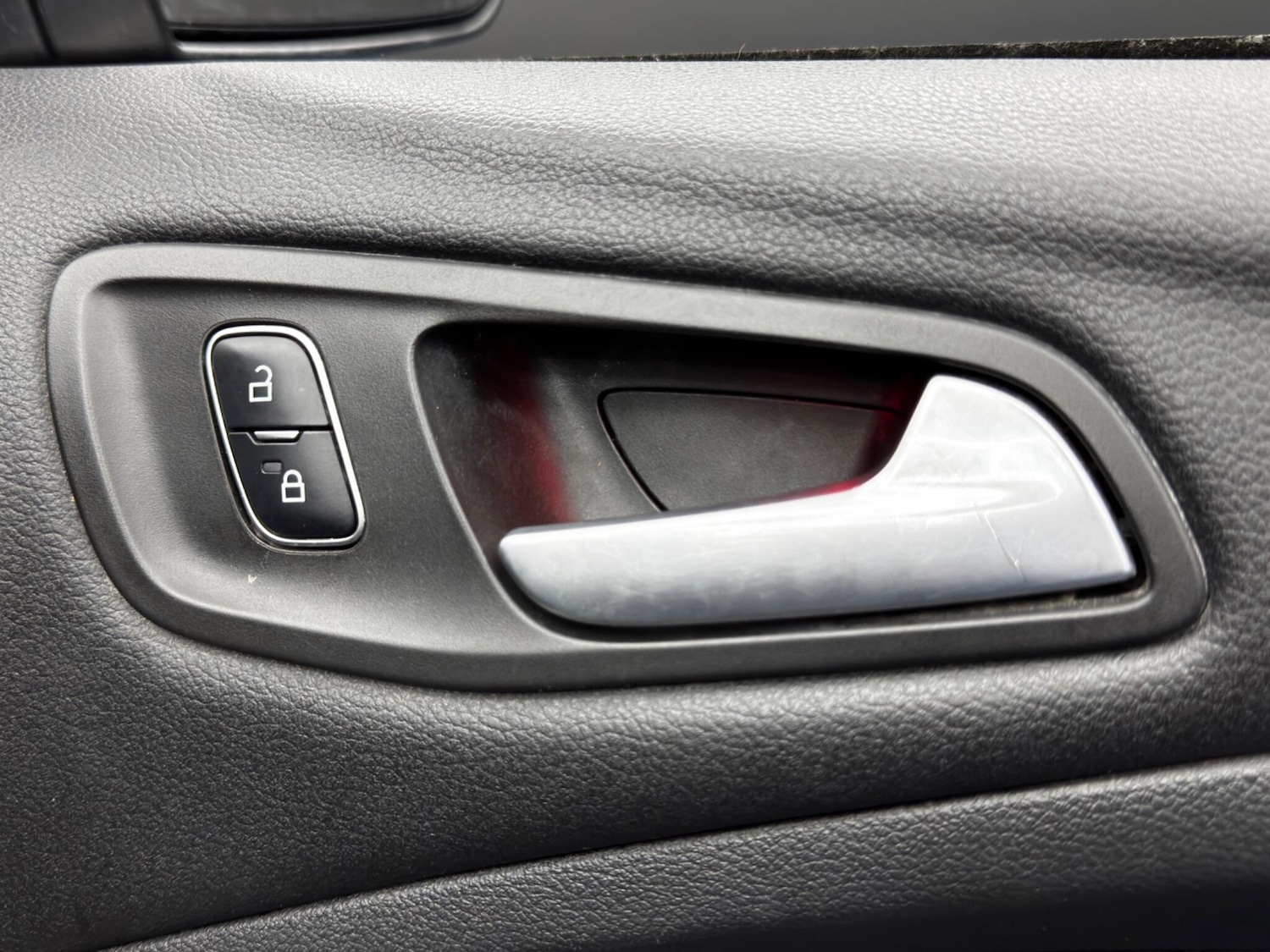 Used Ford Kuga 2017 for sale - 76585338: Photo 41