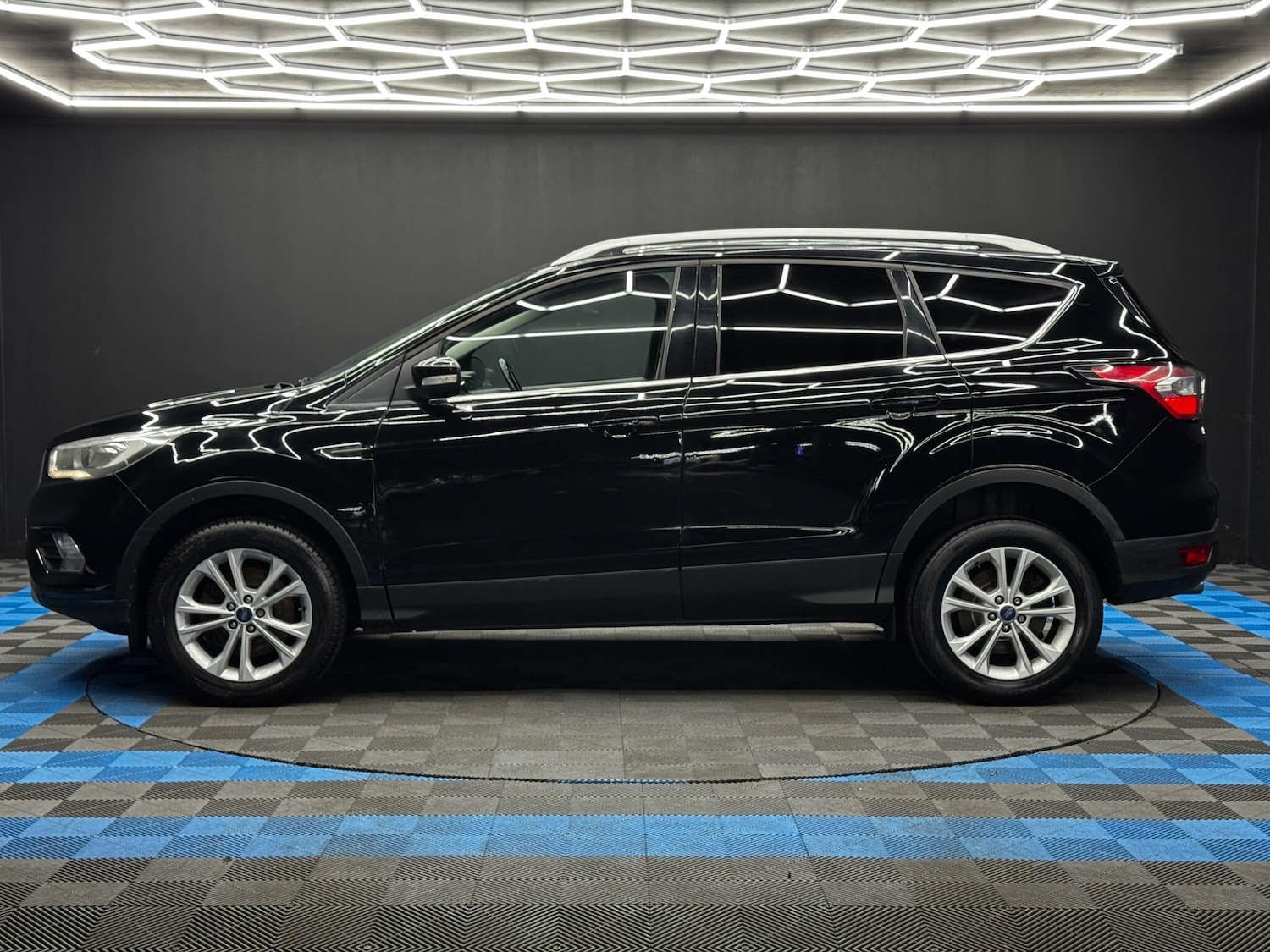 Used Ford Kuga 2017 for sale - 76585338: Photo 8