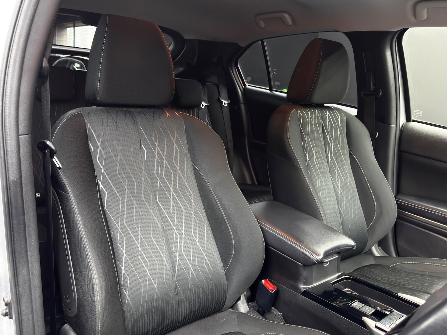 Used Mitsubishi Eclipse Cross 2018 for sale - 76781234: Photo 12