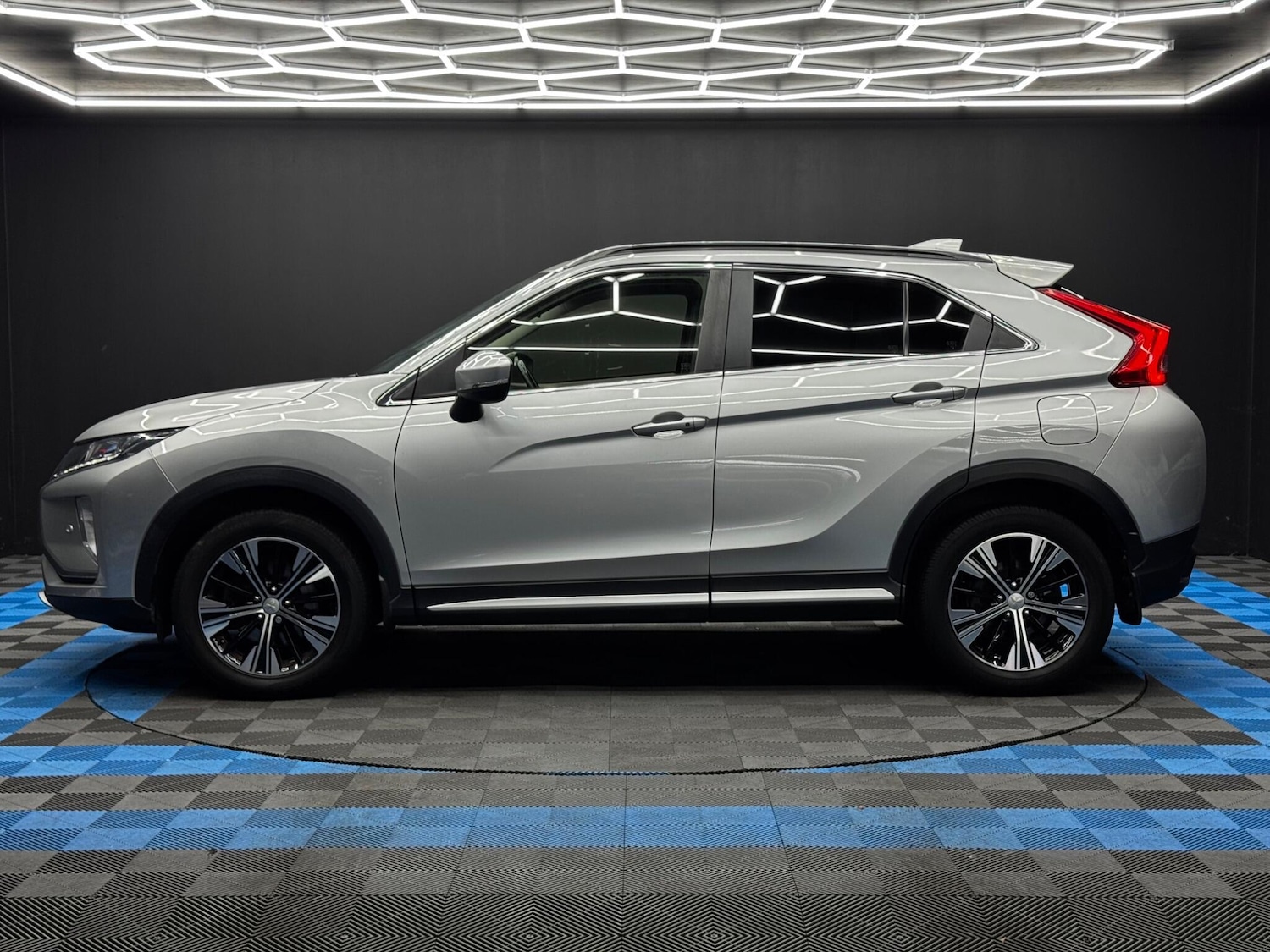 Used Mitsubishi Eclipse Cross 2018 for sale - 76781234: Photo 8