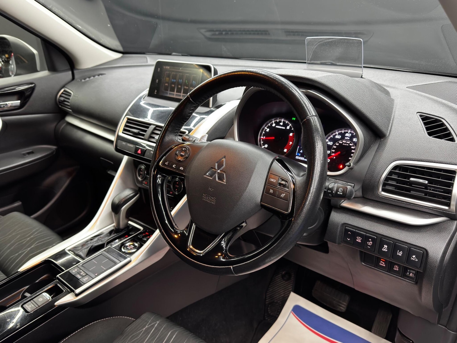 Used Mitsubishi Eclipse Cross 2018 for sale - 76781234: Photo 9