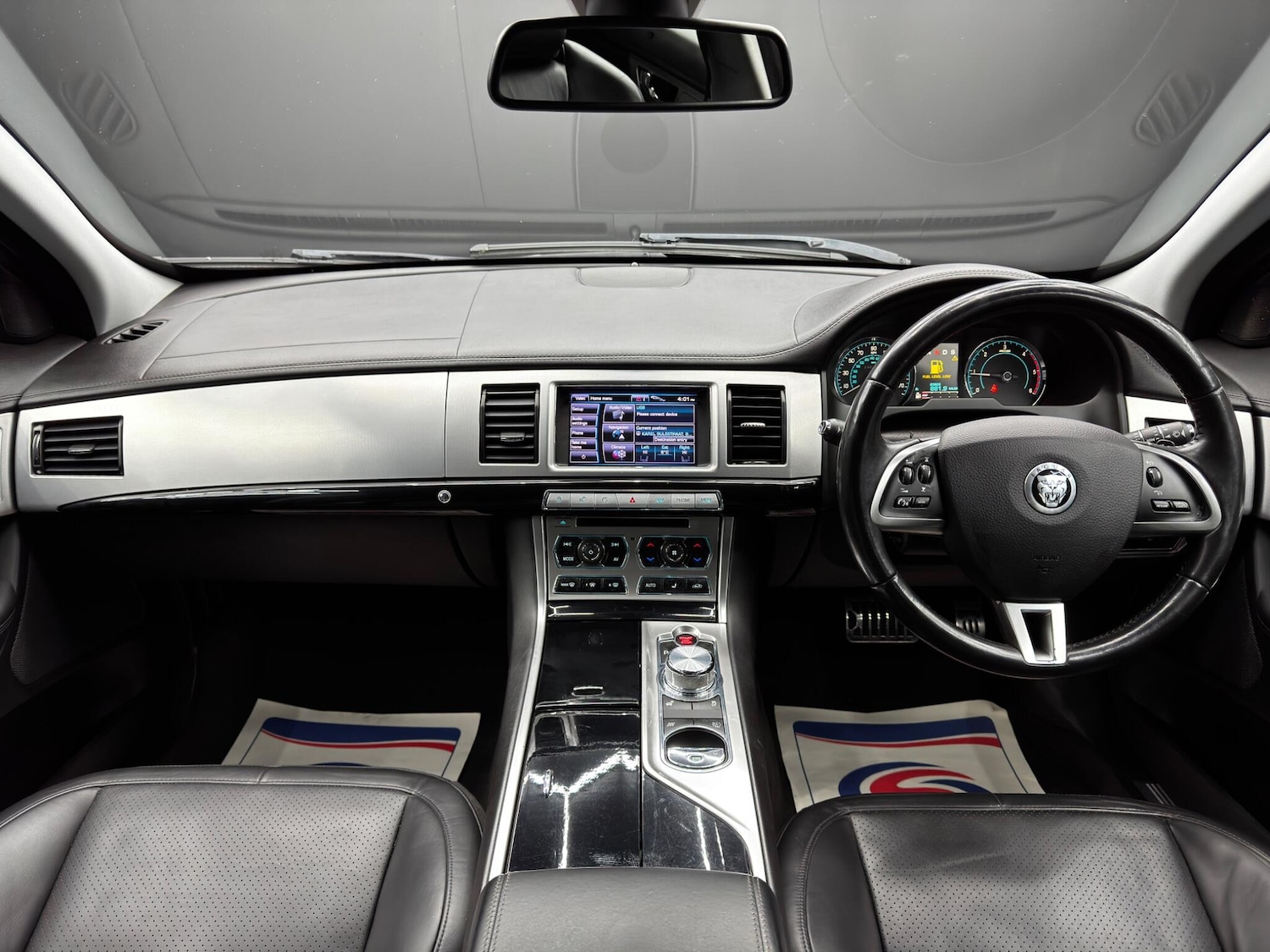 Used Jaguar XF 2013 for sale - 76953247: Photo 10