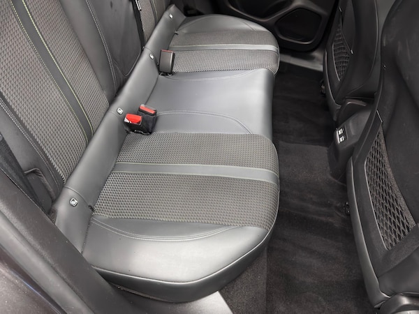 Used Peugeot 2008 for sale - 76247558: Photo 16