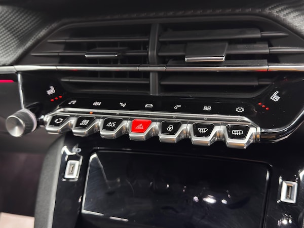 Used Peugeot 2008 for sale - 76247558: Photo 29