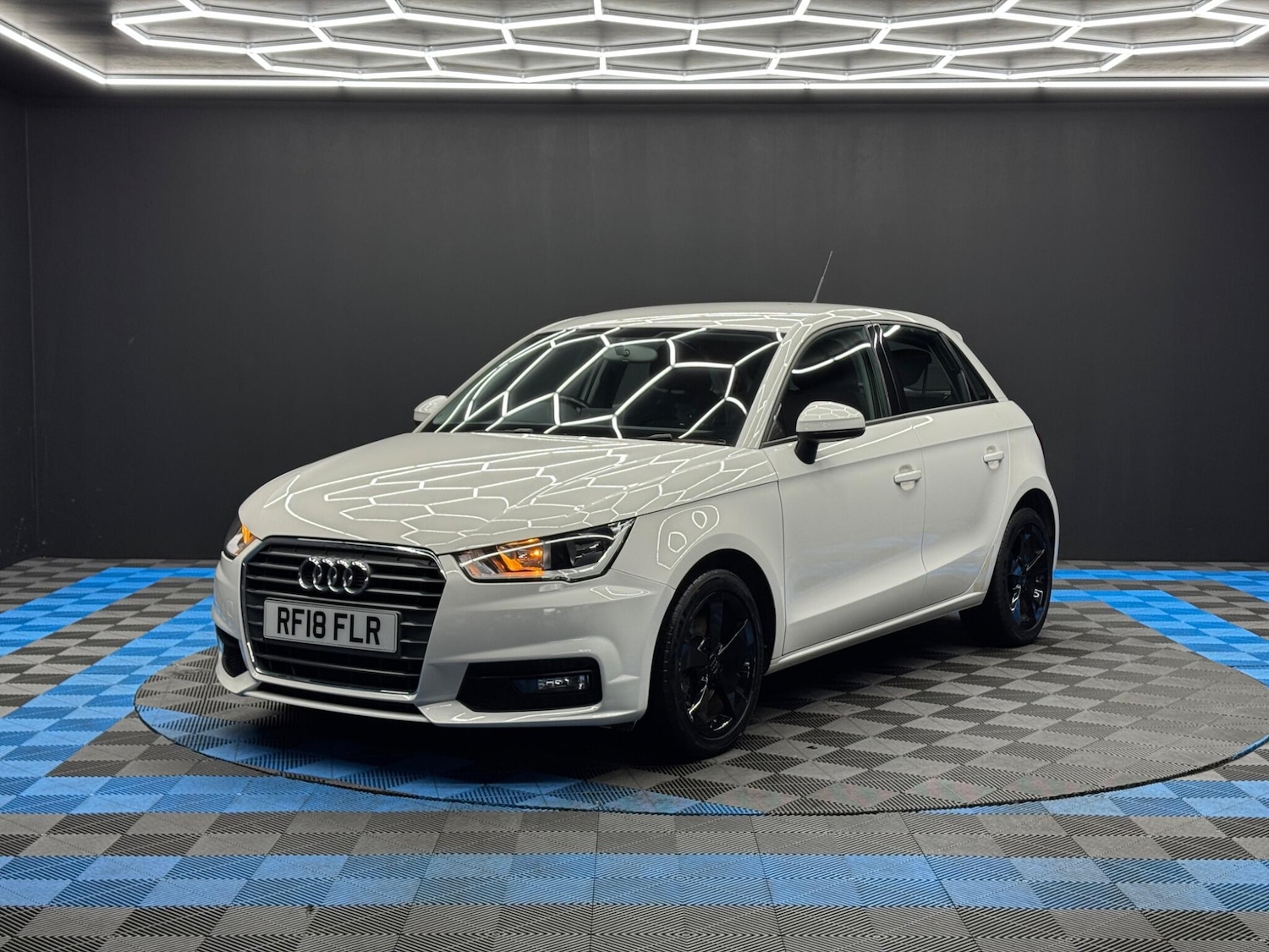 Used Audi A1 2018 for sale - 77230615: Photo 3