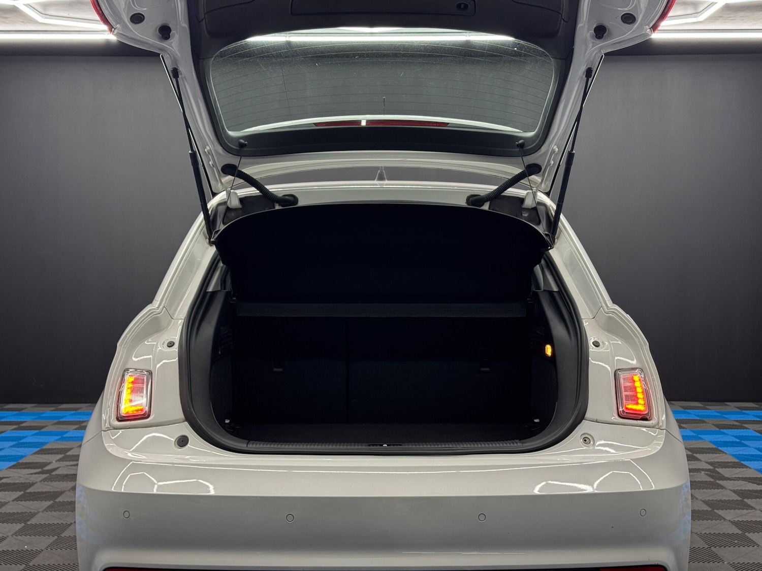 Used Audi A1 2018 for sale - 77230615: Photo 39