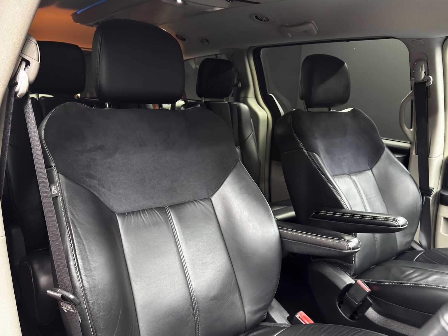 Used Chrysler Grand Voyager 2014 for sale - 77305243: Photo 12