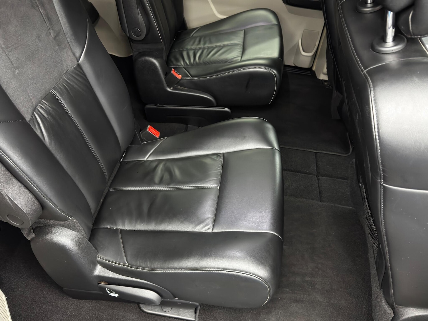 Used Chrysler Grand Voyager 2014 for sale - 77305243: Photo 16