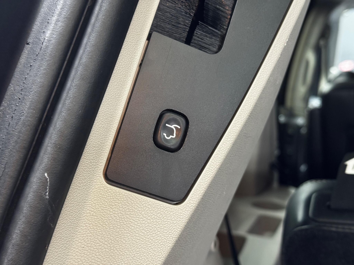 Used Chrysler Grand Voyager 2014 for sale - 77305243: Photo 37