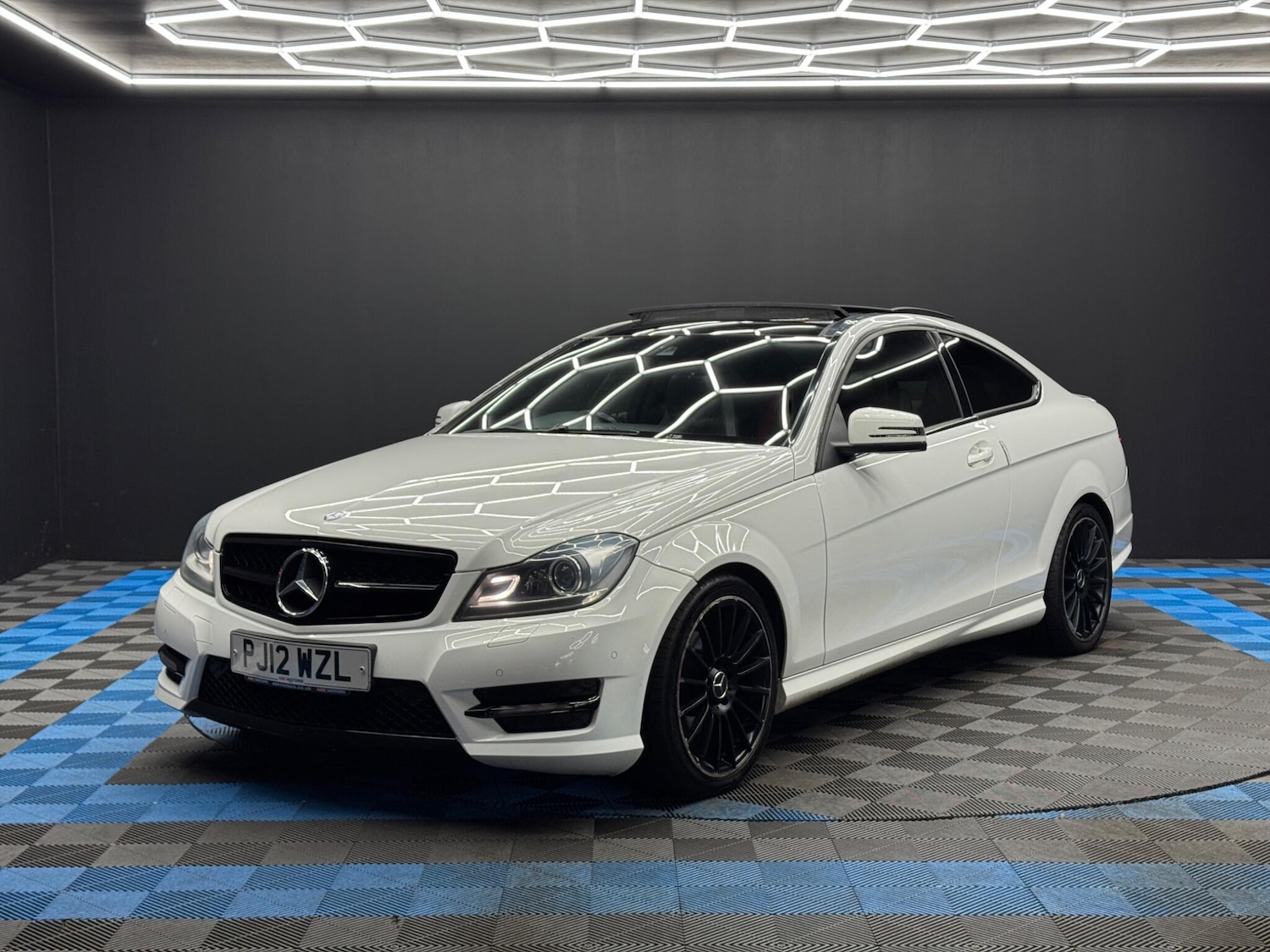 Used Mercedes-Benz C Class for sale - 77549532: Photo 3