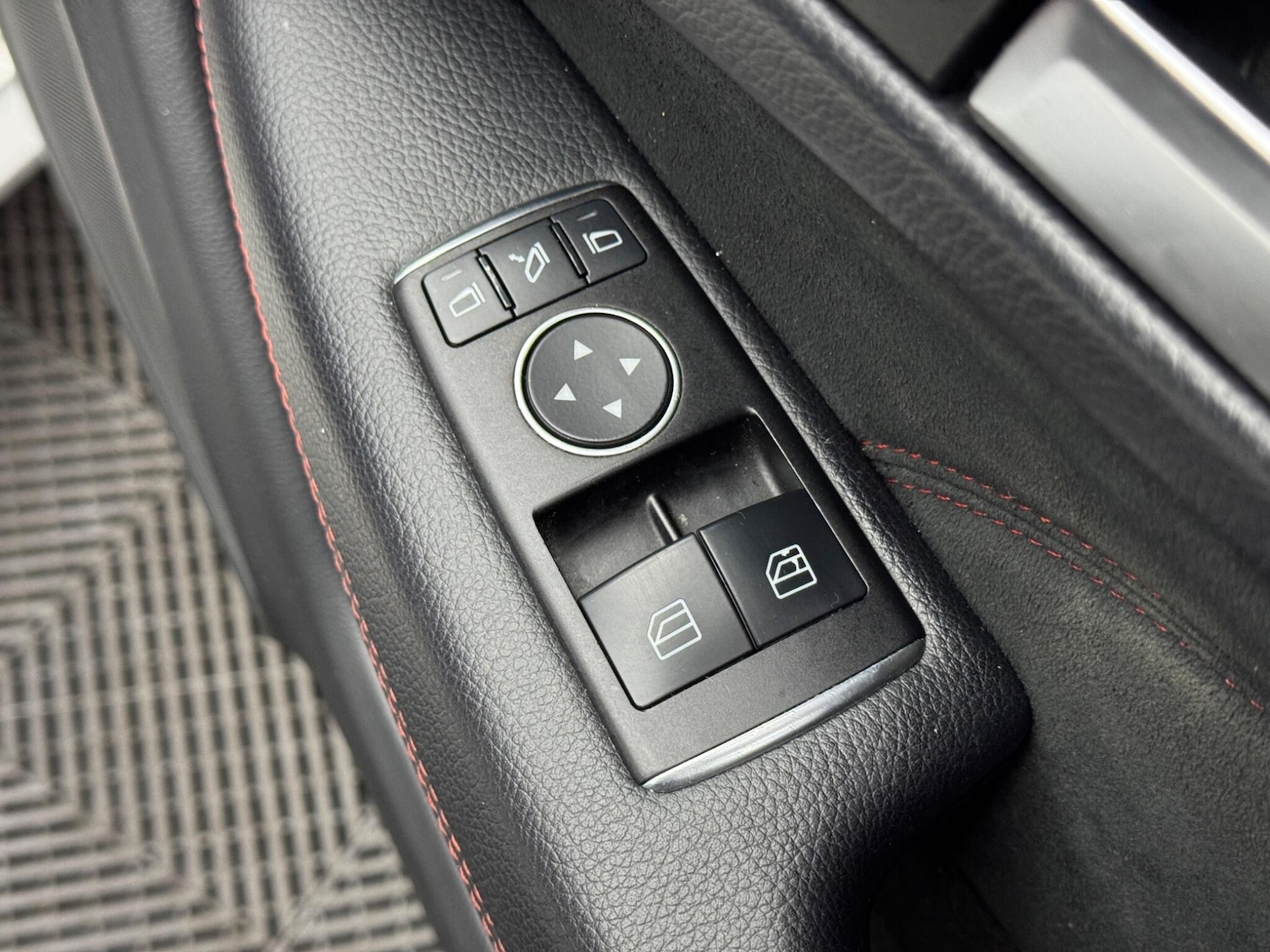 Used Mercedes-Benz C Class for sale - 77549532: Photo 38