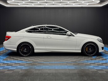 Used Mercedes-Benz C Class 2012 for sale - 77549532: Photo