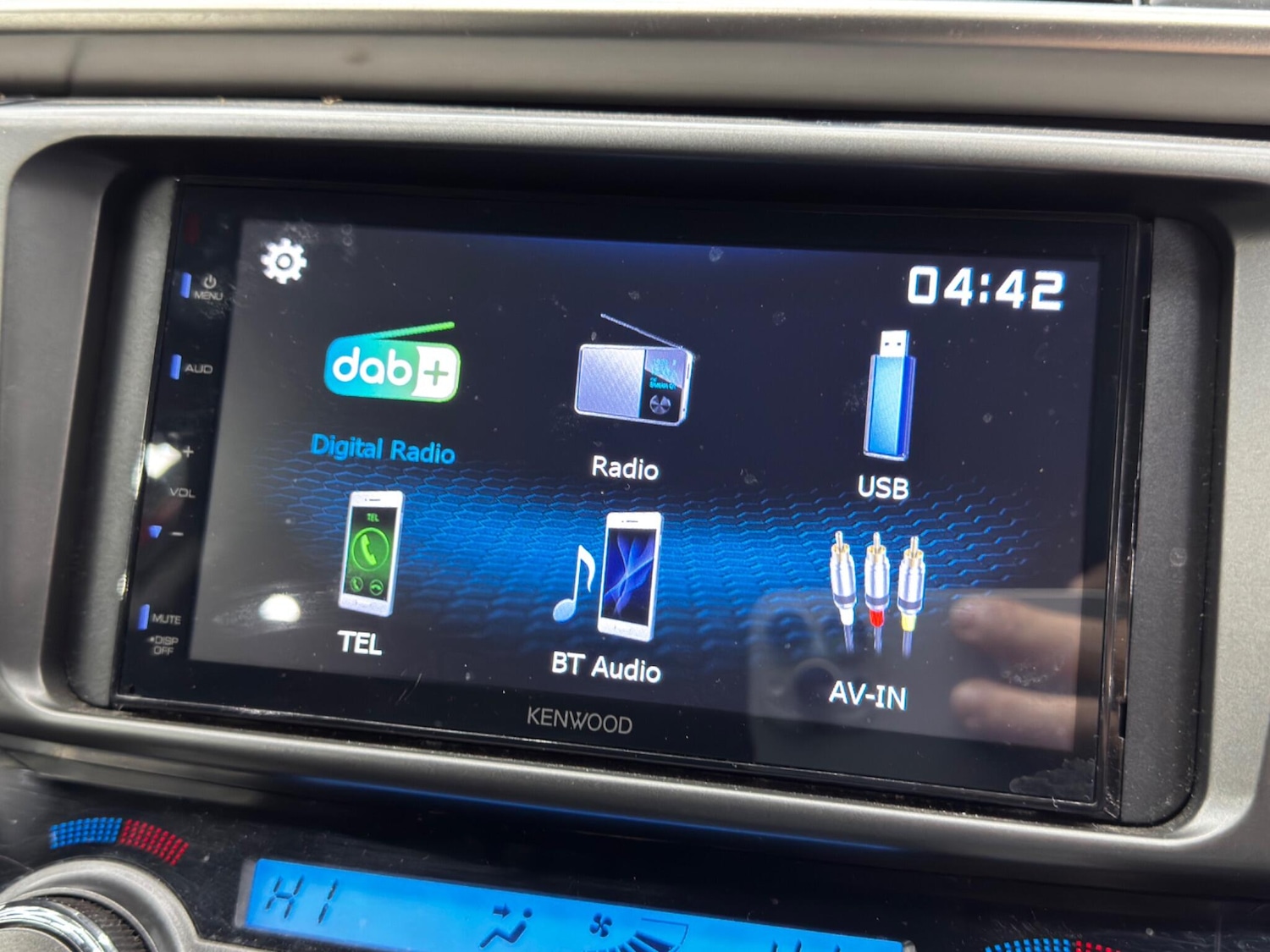 Used Toyota RAV4 2015 for sale - 78047522: Photo 26