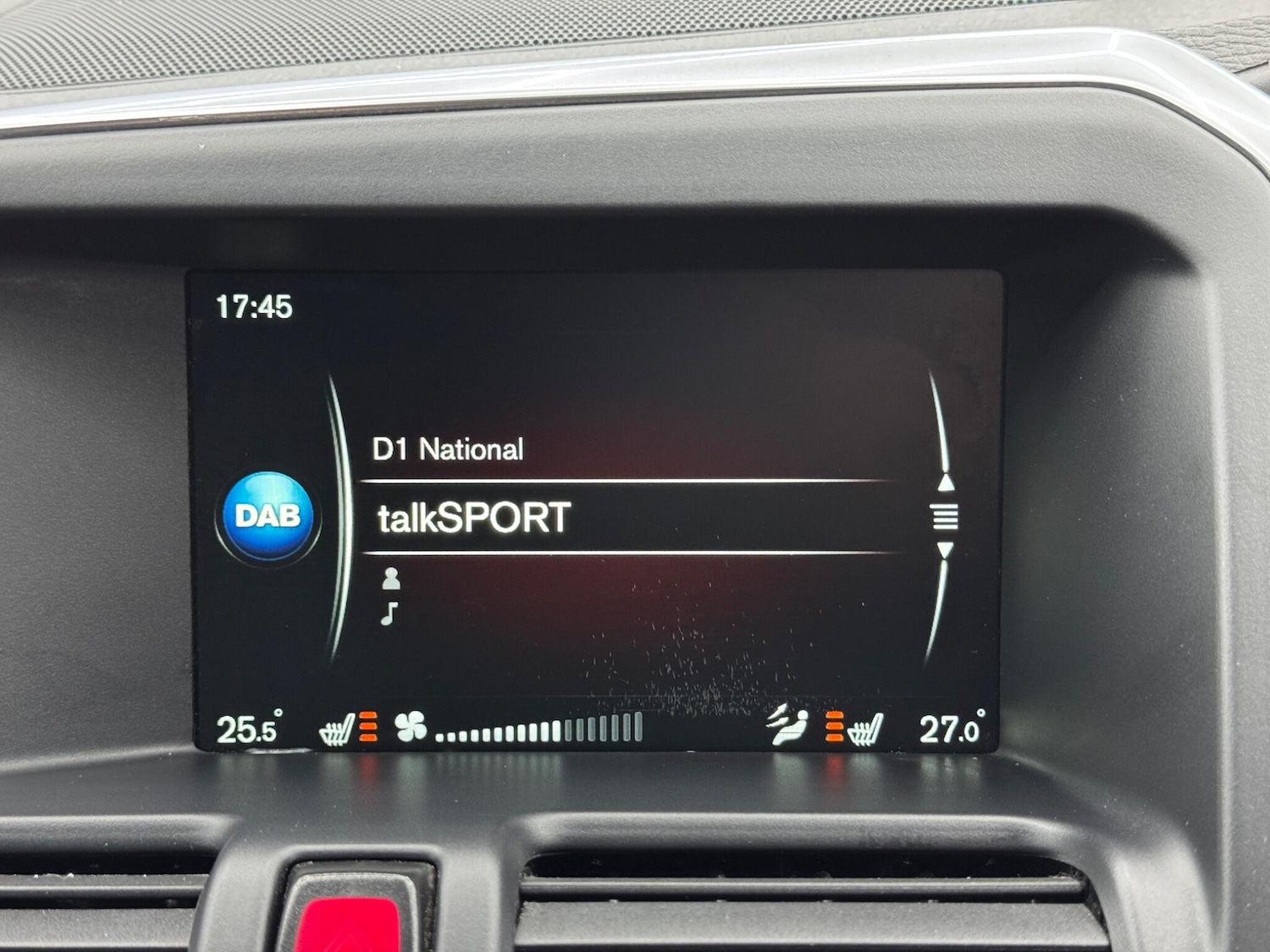 Used Volvo XC60 2016 for sale - 78085722: Photo 28