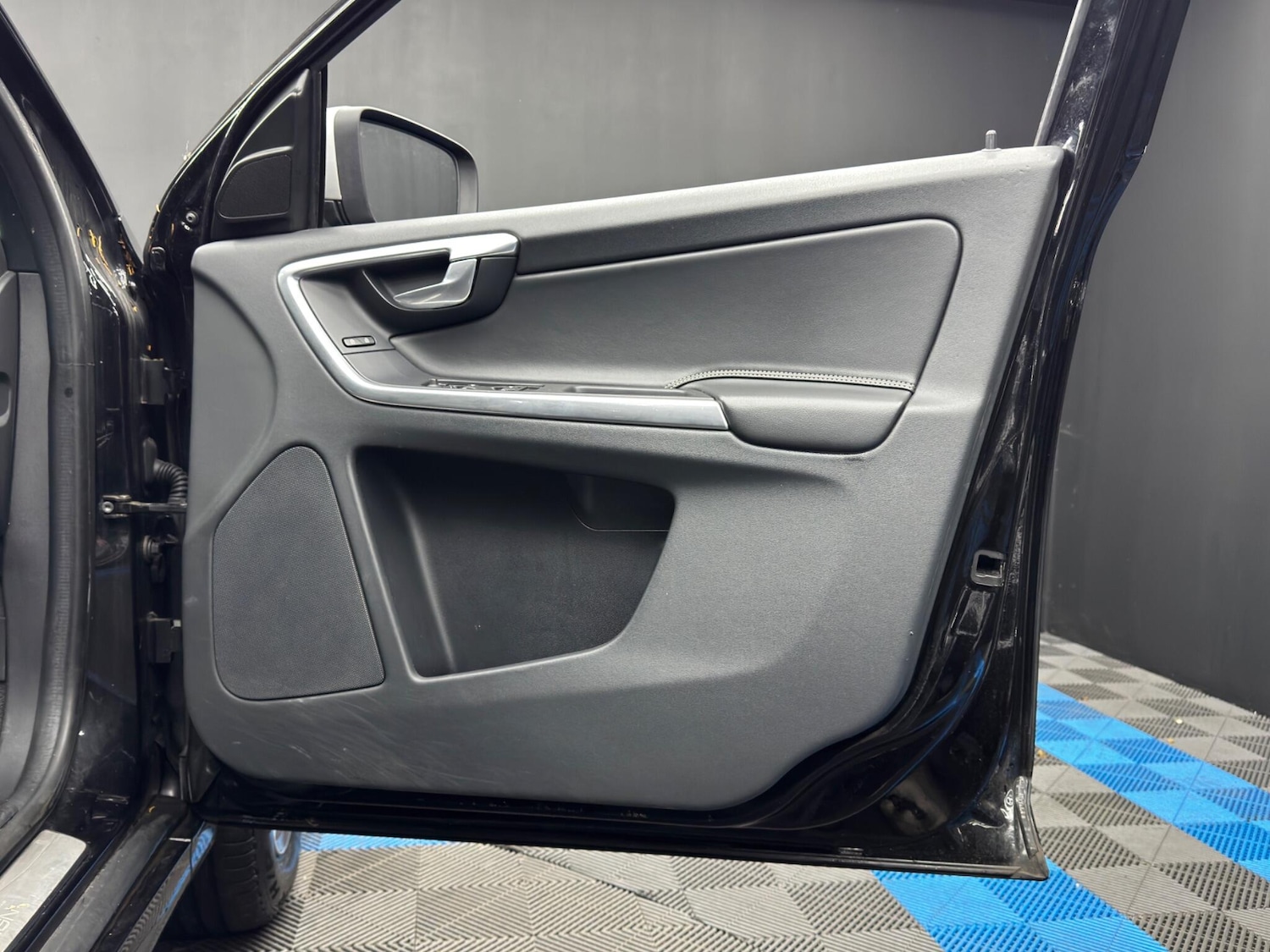 Used Volvo XC60 2016 for sale - 78085722: Photo 37