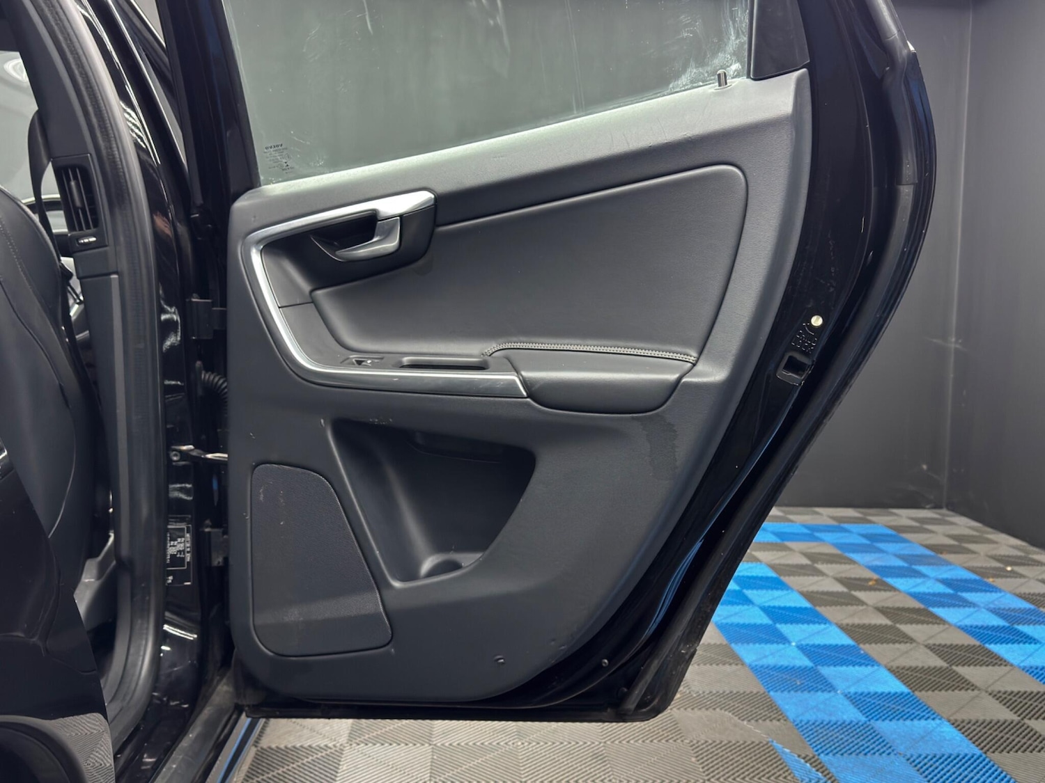 Used Volvo XC60 2016 for sale - 78085722: Photo 41