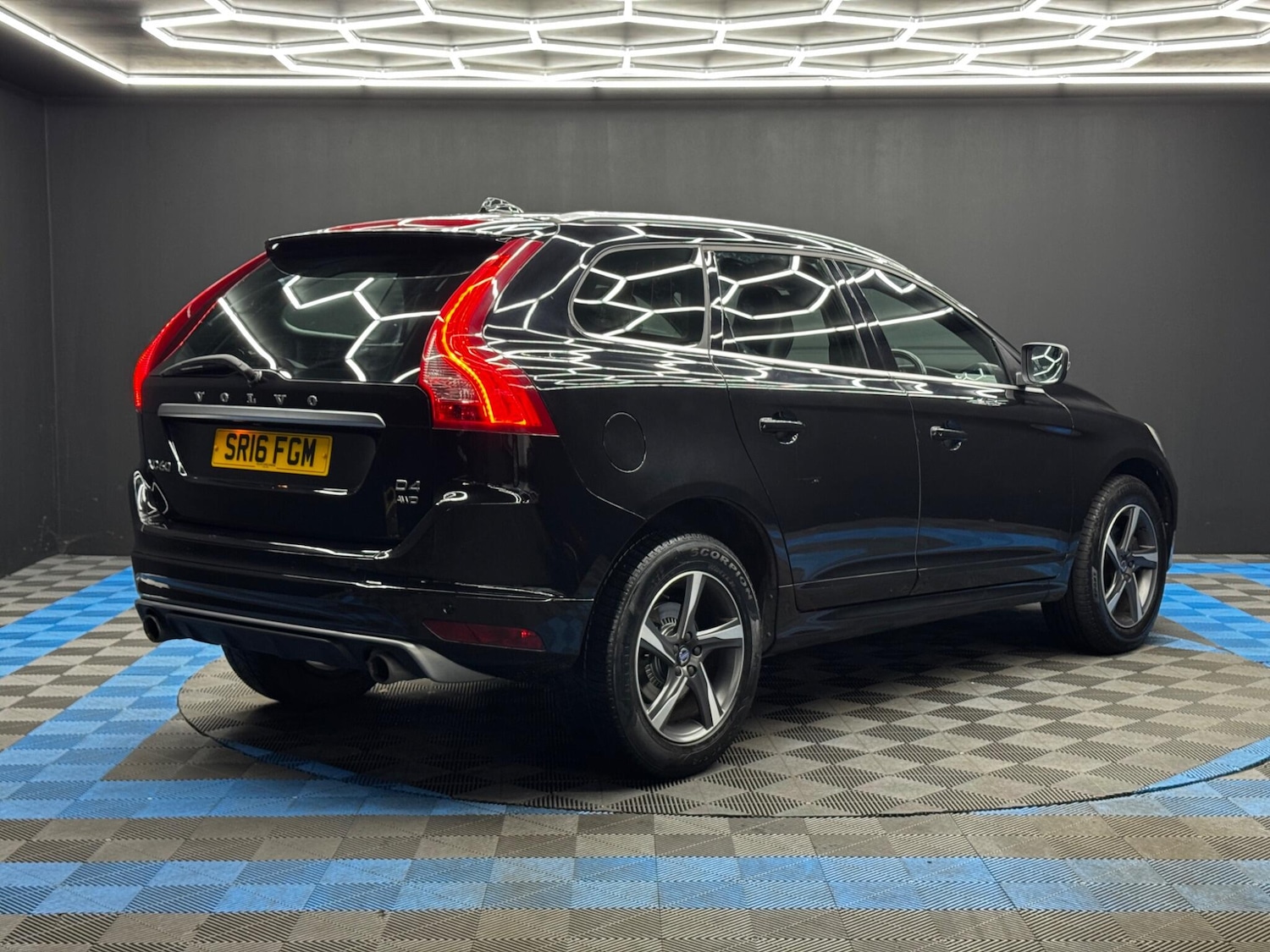 Used Volvo XC60 2016 for sale - 78085722: Photo 5