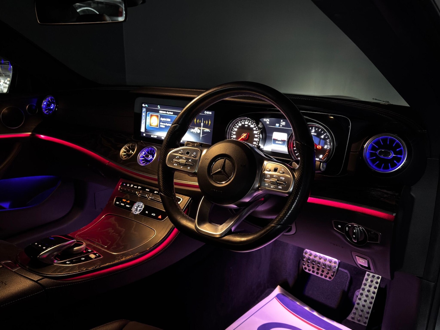 Used Mercedes-Benz E Class 2018 for sale - 77993942: Photo 10