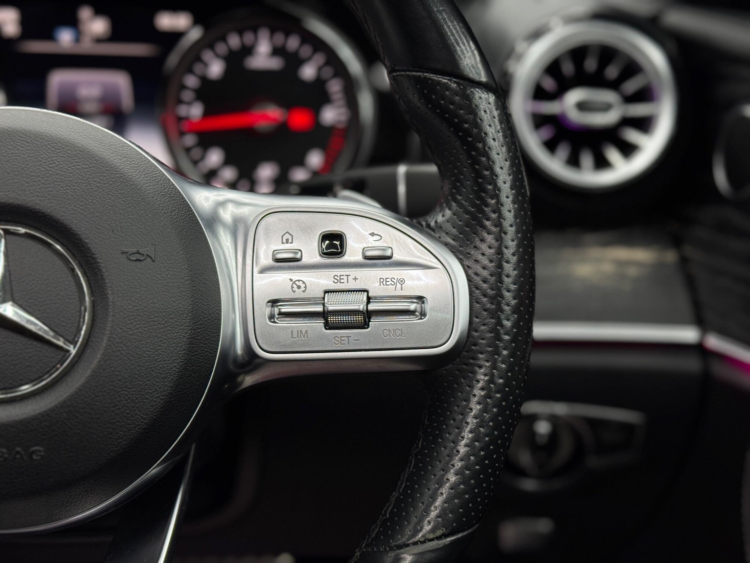 Used Mercedes-Benz E Class 2018 for sale - 77993942: Photo 20