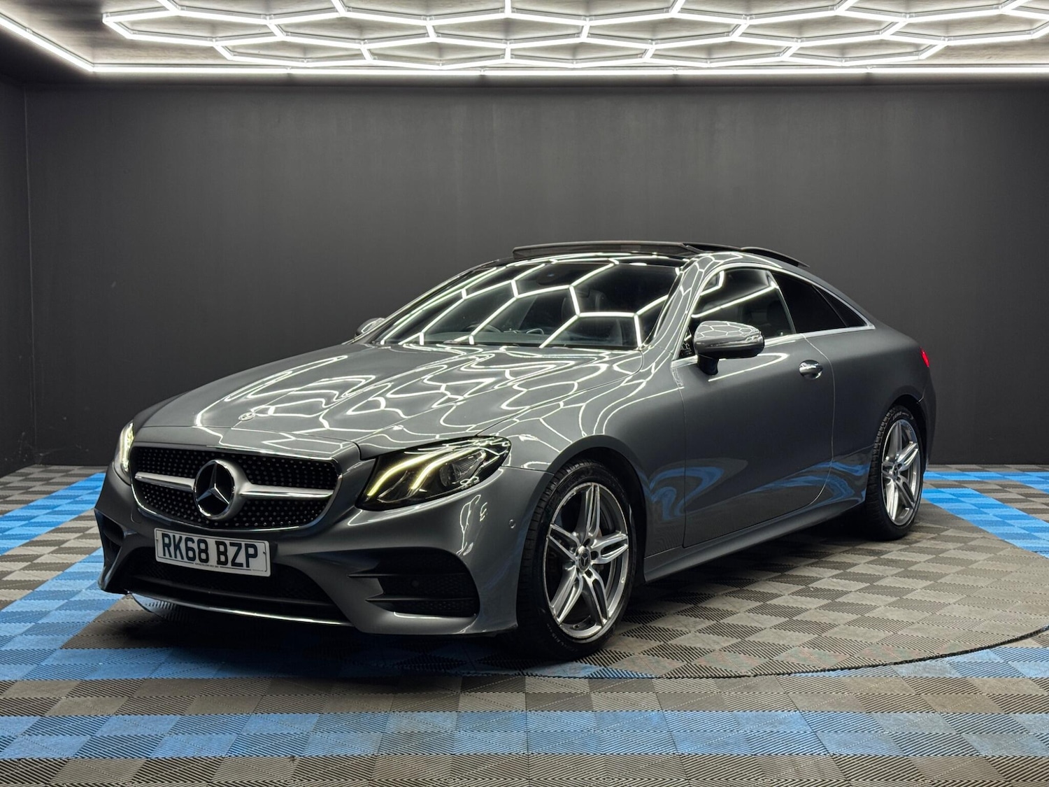 Used Mercedes-Benz E Class 2018 for sale - 77993942: Photo 3