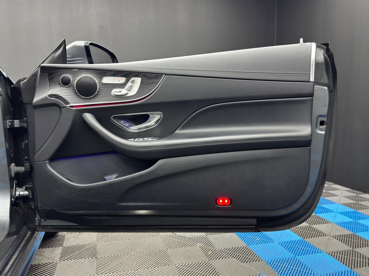 Used Mercedes-Benz E Class 2018 for sale - 77993942: Photo 40