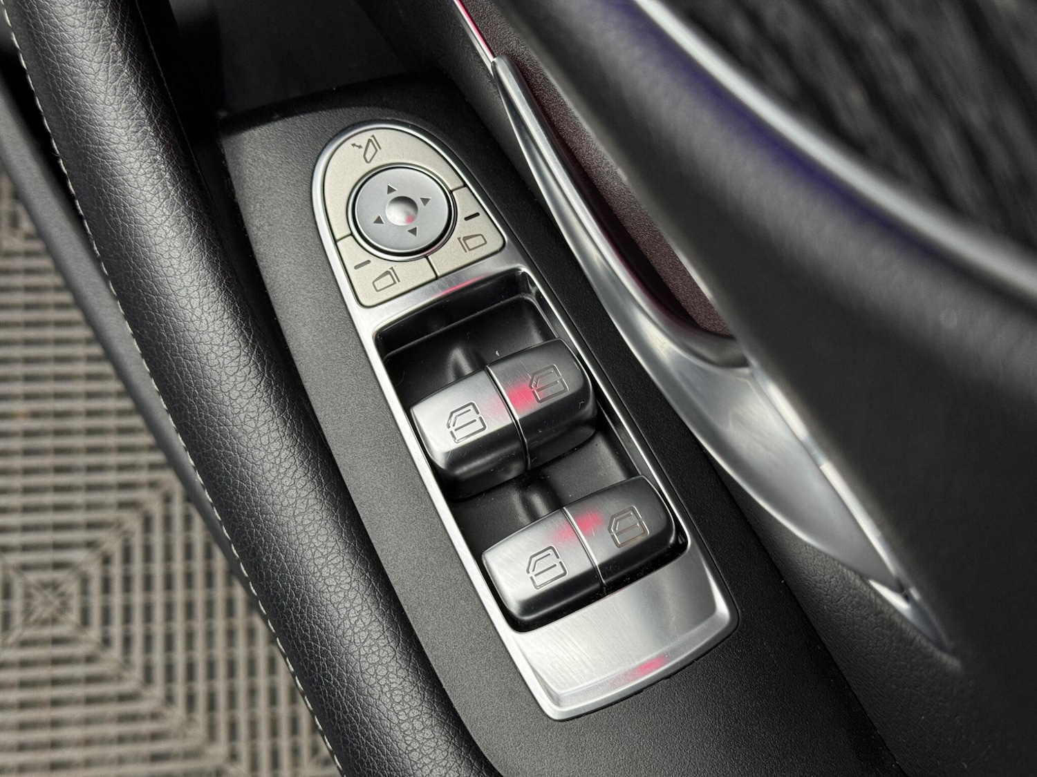 Used Mercedes-Benz E Class 2018 for sale - 77993942: Photo 42