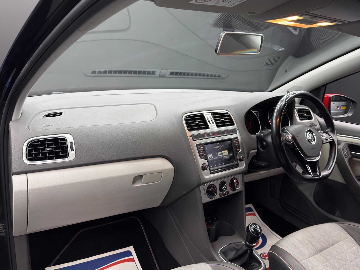 Used Volkswagen Polo 2017 for sale - 77230190: Photo 11