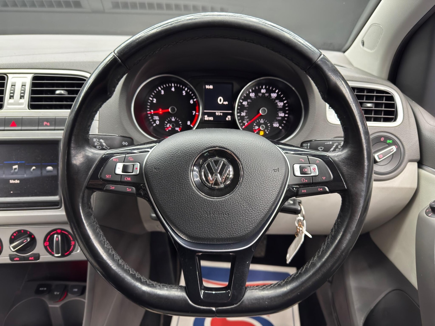 Used Volkswagen Polo 2017 for sale - 77230190: Photo 18